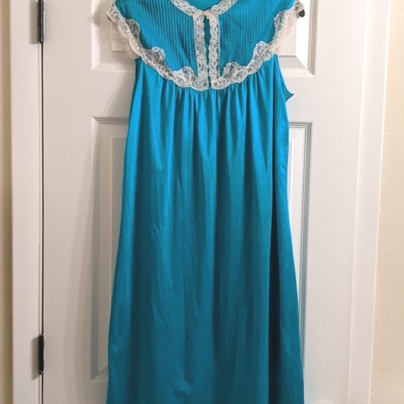 Vintage Chemise & Robe - Picture 6 of 10